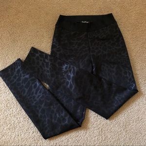 Bebe Leopard Print Leggings XS